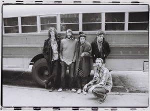 Growlers_outsideradiostation_