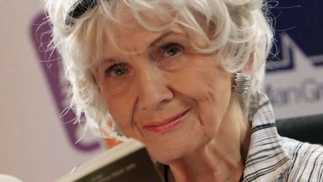 Μ’ αγαπάει δεν μ’ αγαπάει (Alice Munro) κριτική