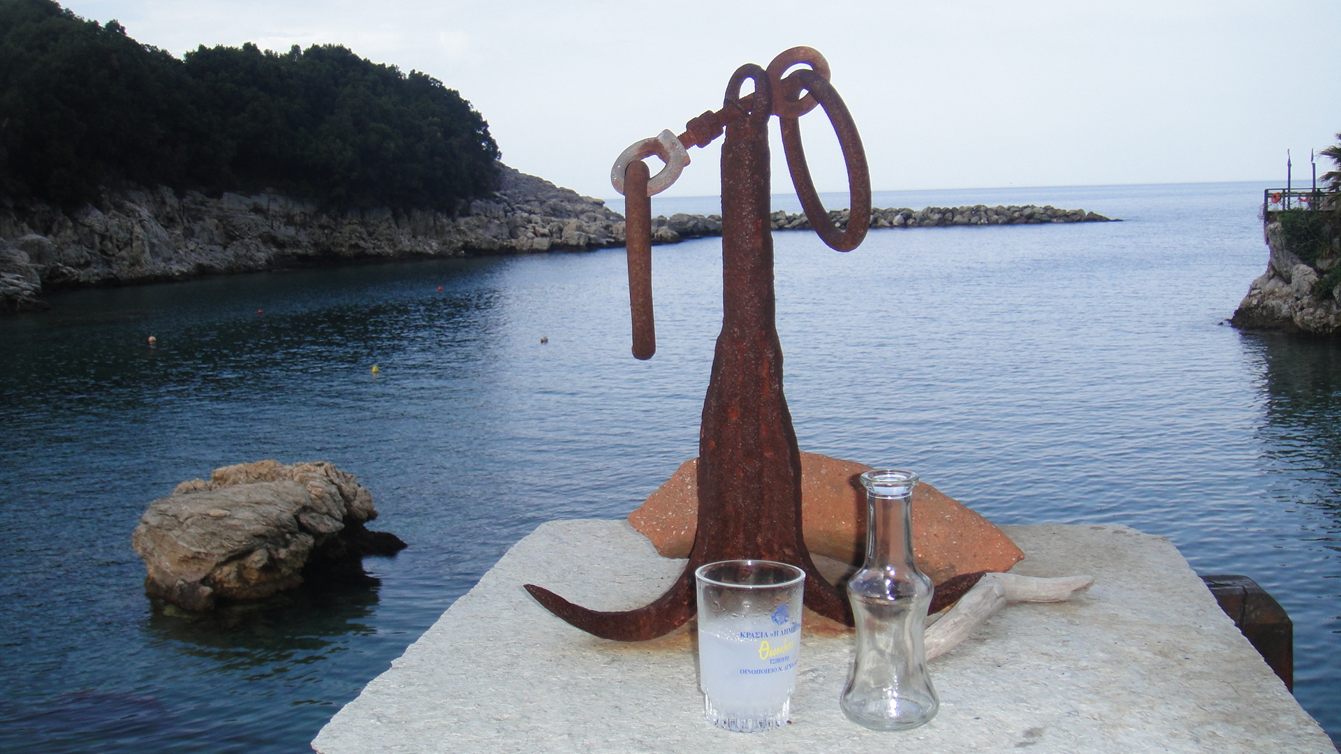 Το καλοκαίρι, η θάλασσα, οι ποιητές της θάλασσας