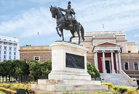 Τα σημαντικότερα αγάλματα της Αθήνας